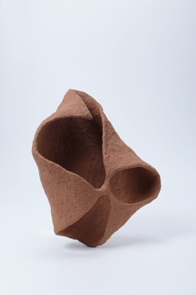 Escultura De Parede Vazada - Marrom